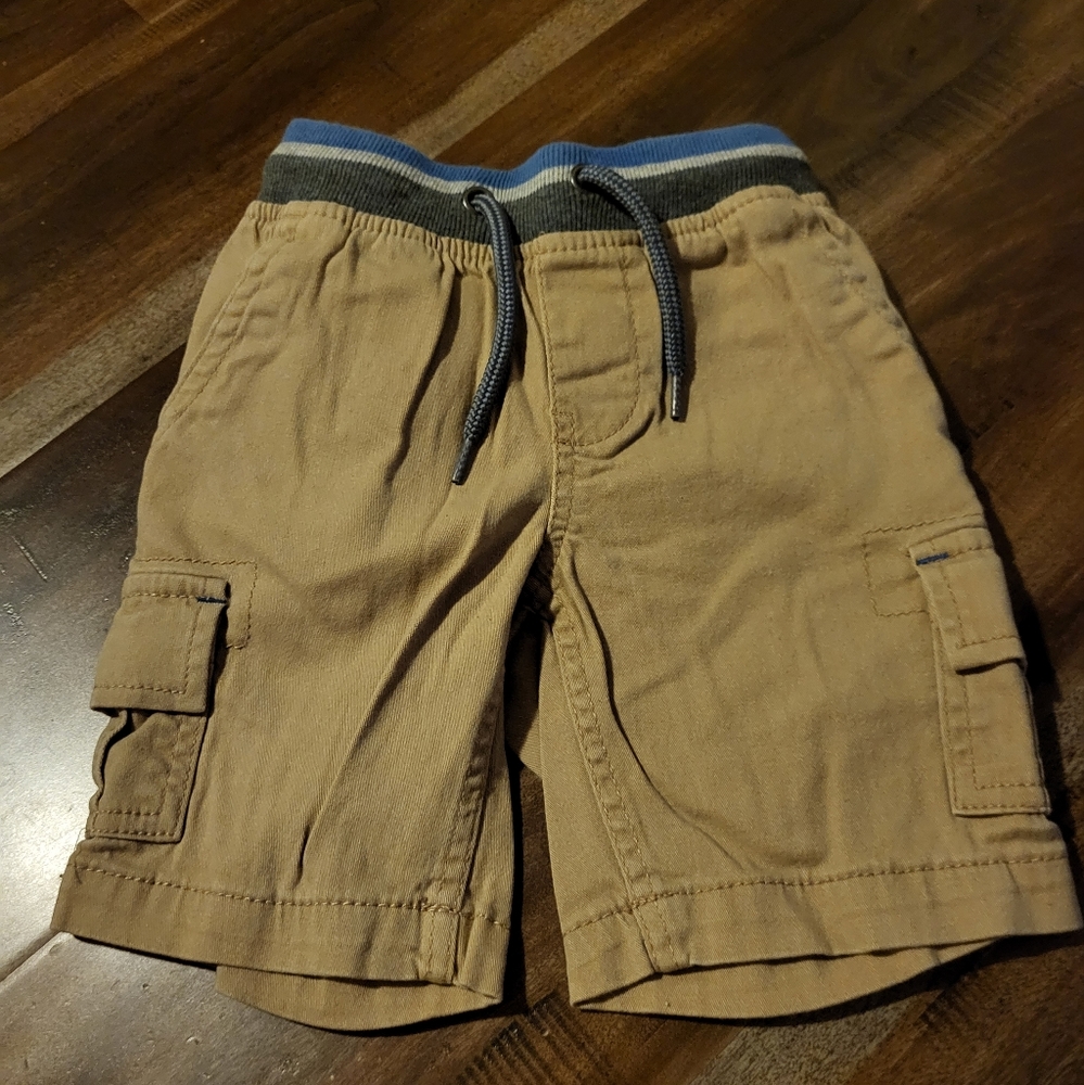XS cargo shorts